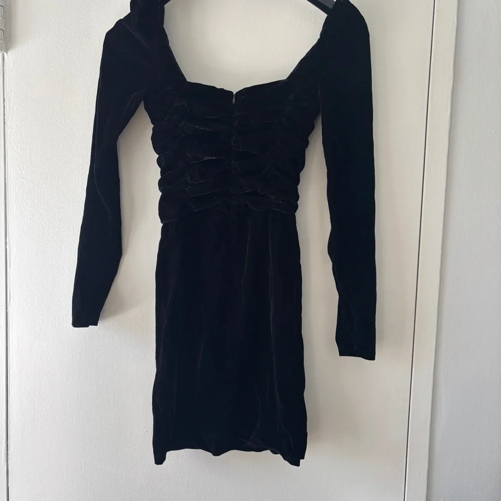 New With Tags Sezane Black Velvet Djoy Dress Dress - Size 34 - Picture 4 of 10